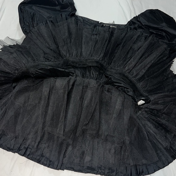 Oscar de la Renta Vintage 1980’s Black Puff Sleeve Pleated Ruffle Dress, size 8 - Picture 10 of 15